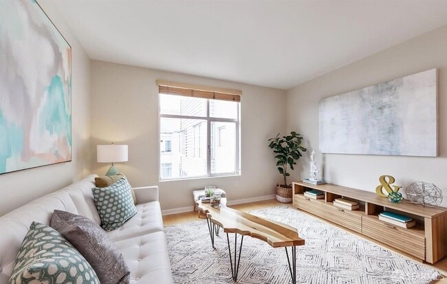 Building Photo - 451 Kansas St