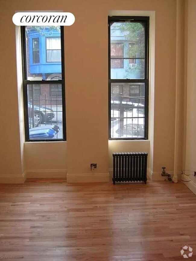 Building Photo - 613 W 138th St