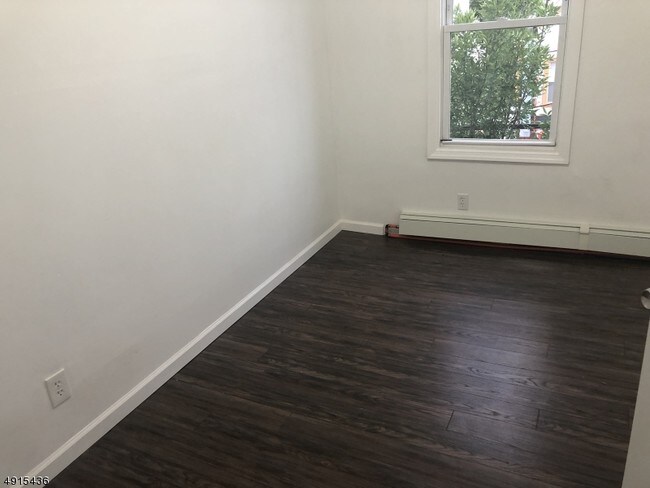 Foto del edificio - 183 3rd St