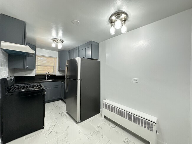 Foto del edificio - 2754 W North Shore Ave