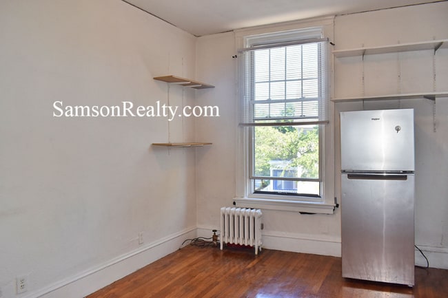 Photo - 257 Gano St Apartment
