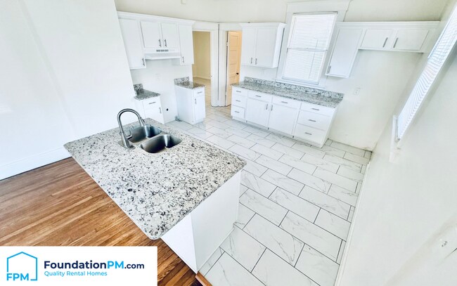 Foto del edificio - 1474 Lyndale Ave