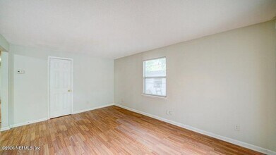 Building Photo - 5531 Agra Ct