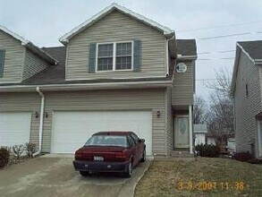 Building Photo - 1116 Doral Dr