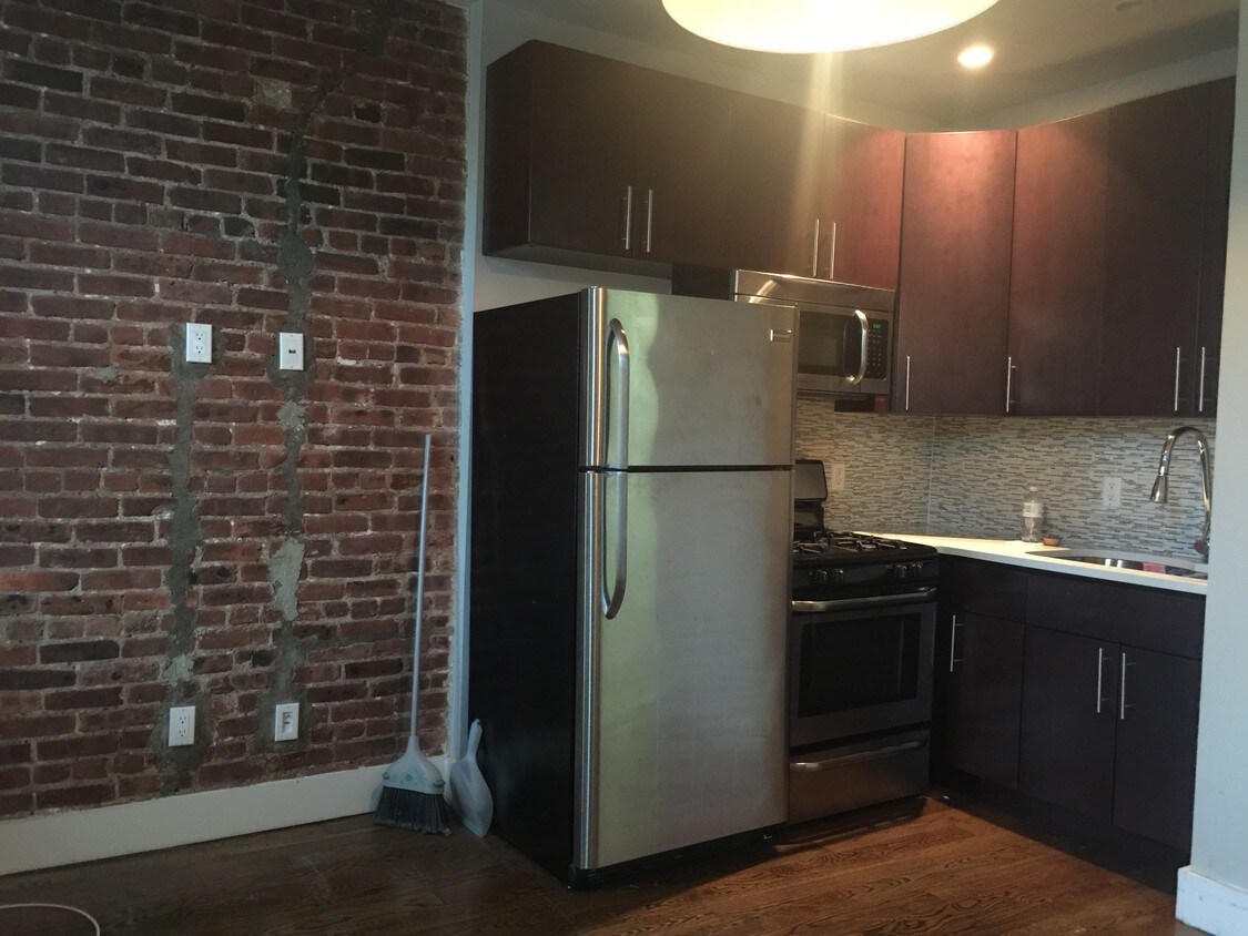 Foto principal - 836 Eastern Pkwy