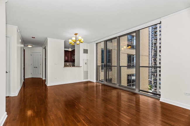 Foto del edificio - 420 E Waterside Dr