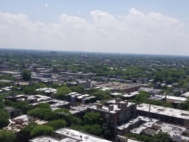 Foto del edificio - 5445 N Sheridan Rd