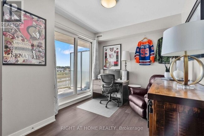 Photo du bâtiment - 200 Inlet Private