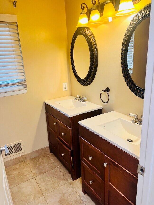 Foto del edificio - 30244 Southampton Ln