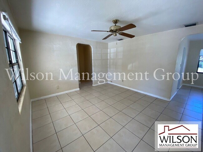 Foto del edificio - 419 Westminster St