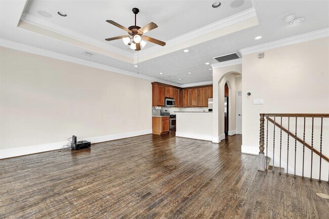 Building Photo - 1307 Studer St