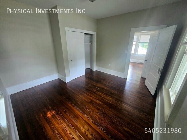 Foto del edificio - 1547 Riverdale Rd SE