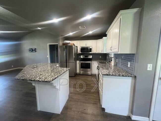 Building Photo - 13731 Pella Ln