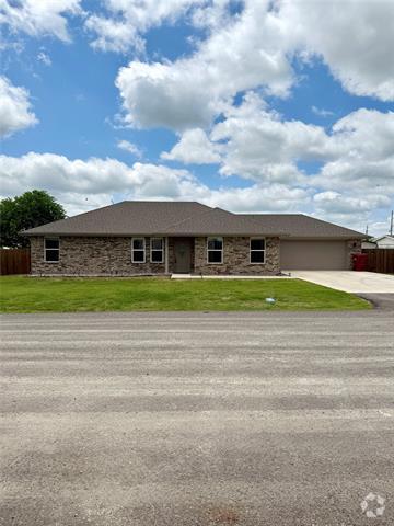 Building Photo - 107 Guavin Ln