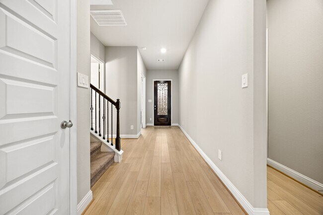 Foto del edificio - 17535 White Baneberry Dr