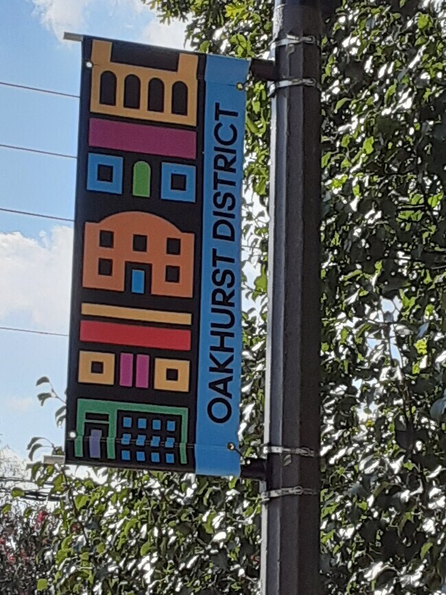 Foto del edificio - 139 E Hill St