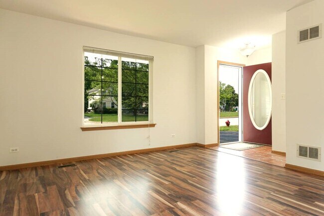 Foto del edificio - 2197 N Sedgefield Ct