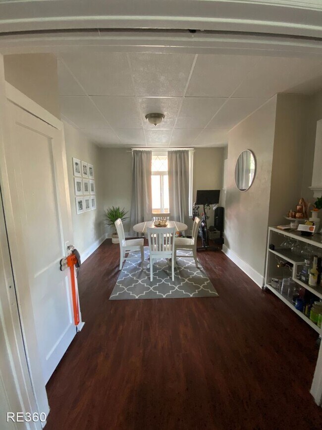 Foto del edificio - 3 br, 1.5 bath House - 120 Secane Ave Mt W...