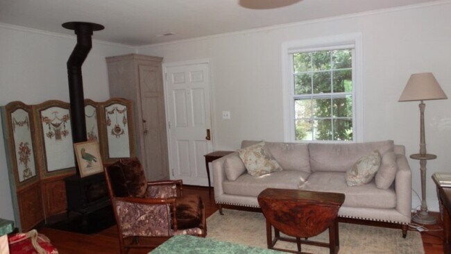 Foto del edificio - 1619 Mason Ln