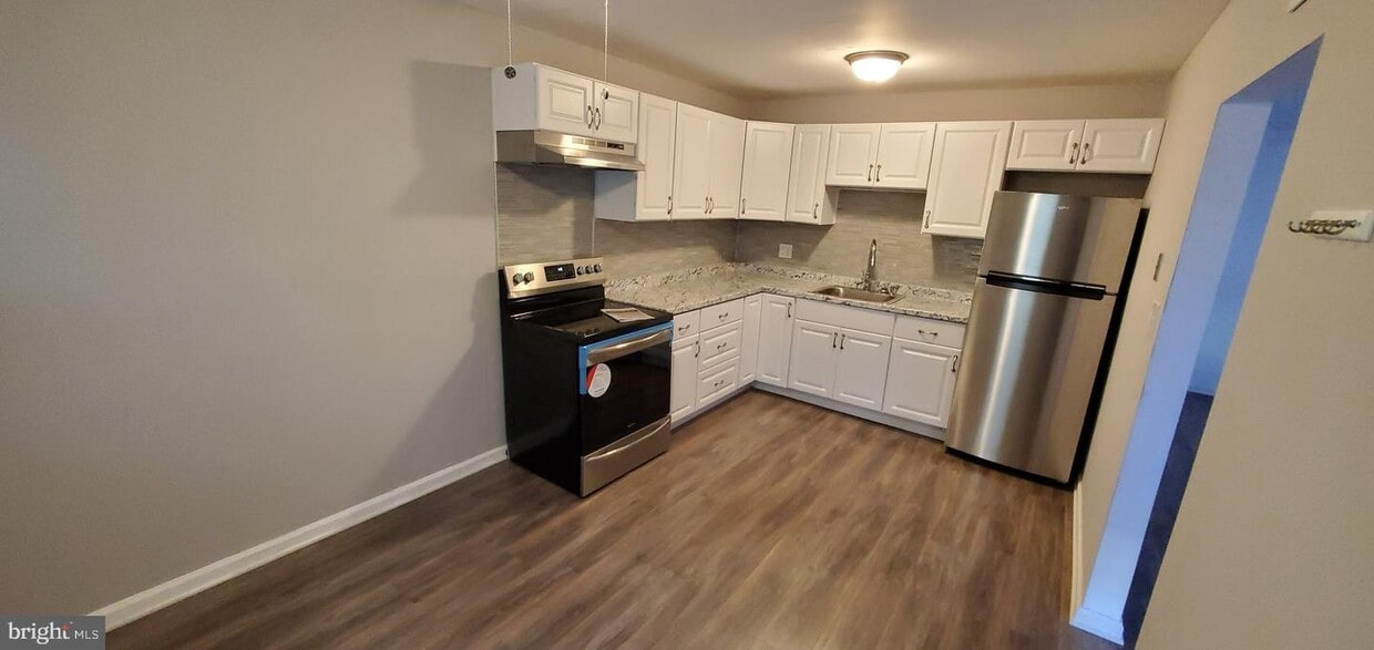 1253 Liberte Ct, Burlington, NJ 08016 Room for Rent in Burlington, NJ