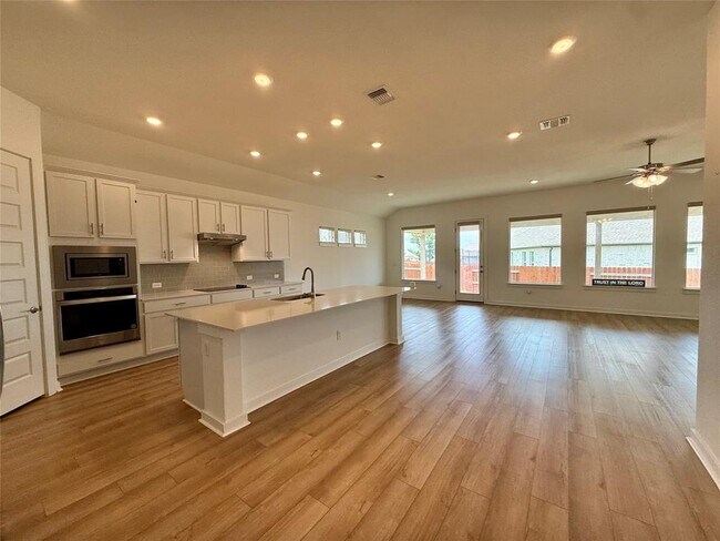 Foto del edificio - 104 Nuntree Cv