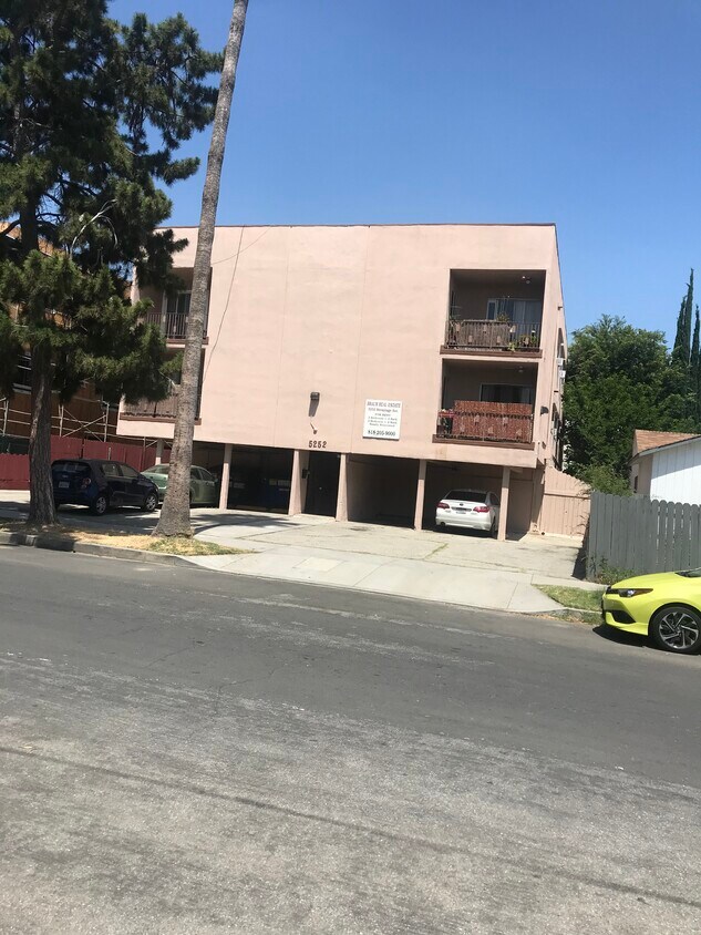 Building View - 5252 Hermitage Ave