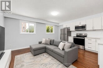 Building Photo - 82 Halsey Ave