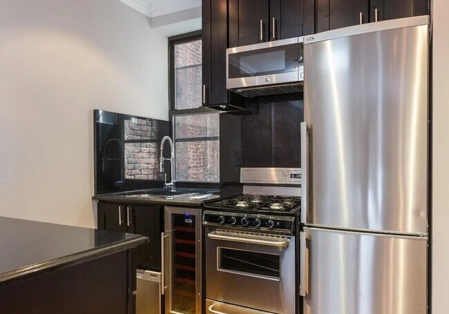 Foto del edificio - 432 E 13th St