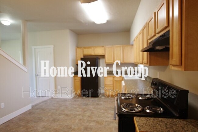 Foto del edificio - 16686 N Profit Cir