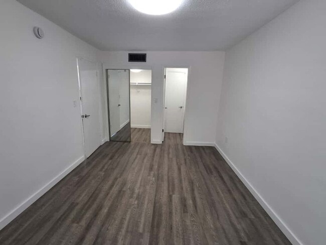 Foto del edificio - West Point Properties