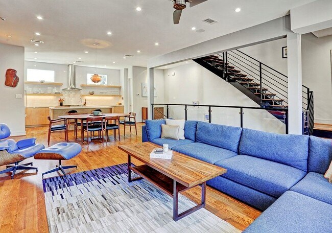 Foto del edificio - 3 Bedroom Townhome in Montrose