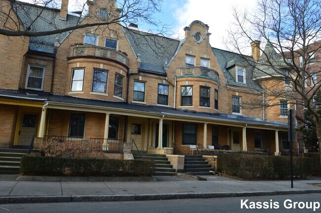 Foto del edificio - 184 Naples Rd