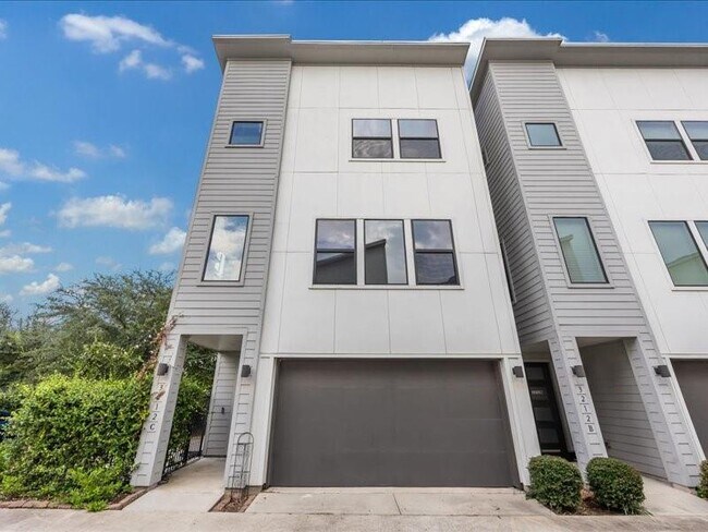 Foto del edificio - 3212 N MacGregor Way