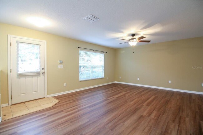 Foto del edificio - 571 Sandstone St