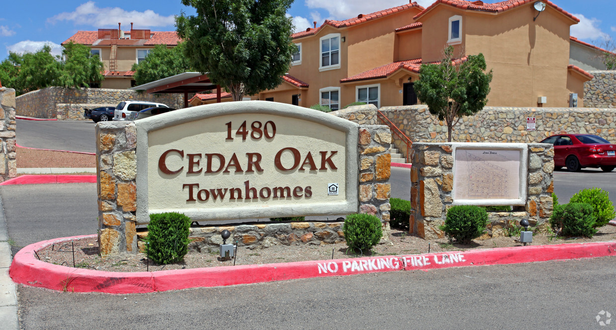 Foto principal - Cedar Oak Townhomes