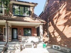 Building Photo - 305 Winona Dr