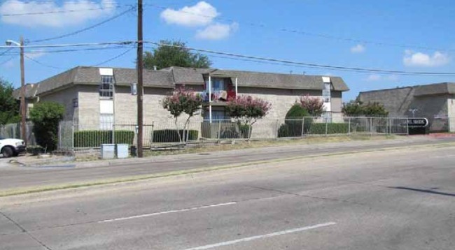 Foto del edificio - Chapel Brook