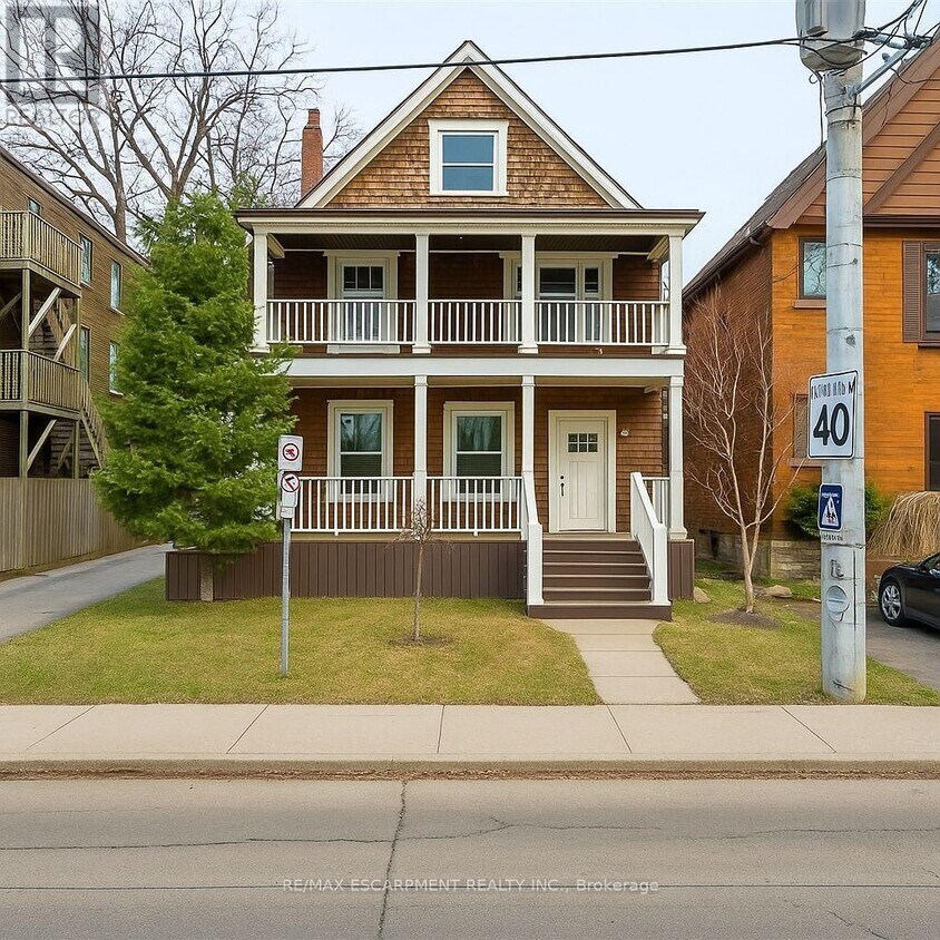 Photo principale - 336-336 Locke St S