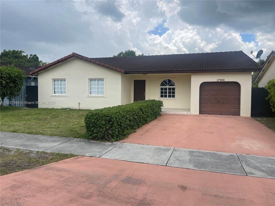 Primary Photo - 17900 SW 154th Ct