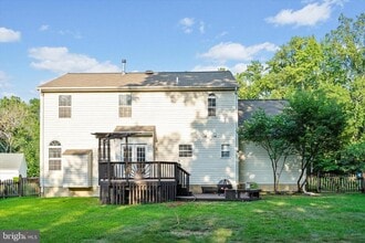 Building Photo - 2230 Community Dr