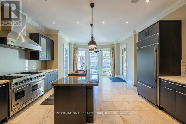 Building Photo - 76 De Vere Gardens