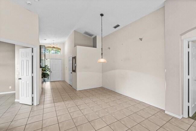 Building Photo - 7394 Modena Dr