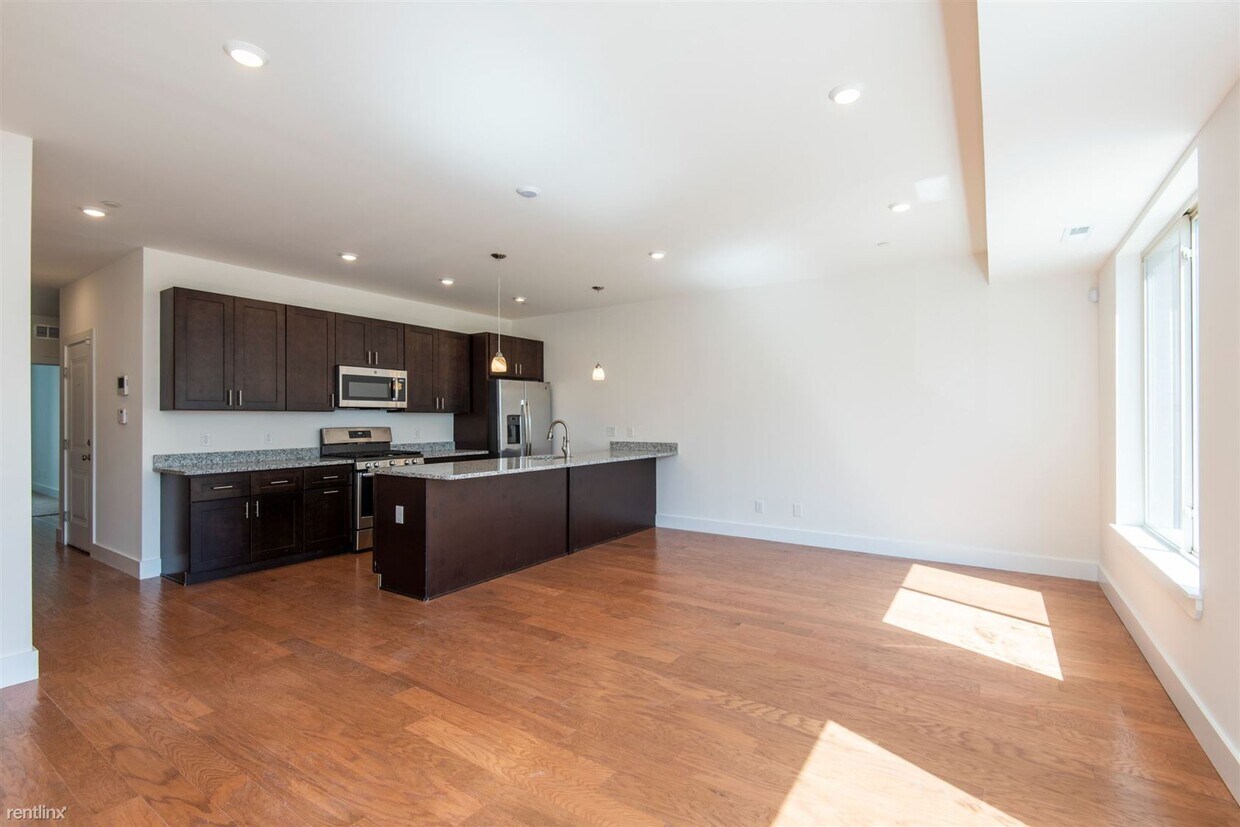 Primary Photo - 2 br, 2 bath 4plex - 1424 N 7Th ST Unit C