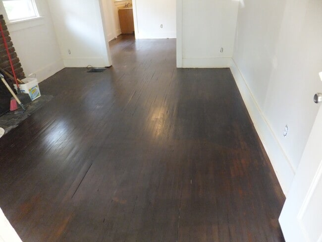 Livingroom - 1505 Bouchelle Ave