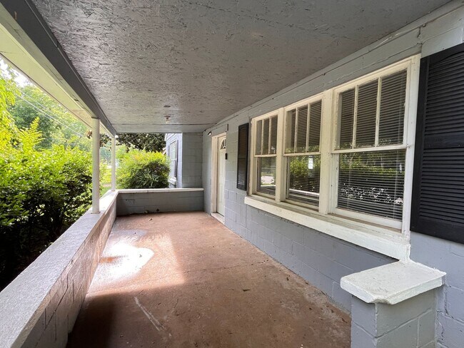 Foto del edificio - Charming & Updated Home in Decatur