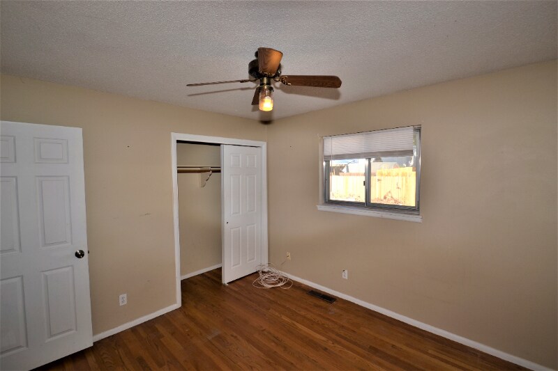 Foto del edificio - 3006 Hudson St