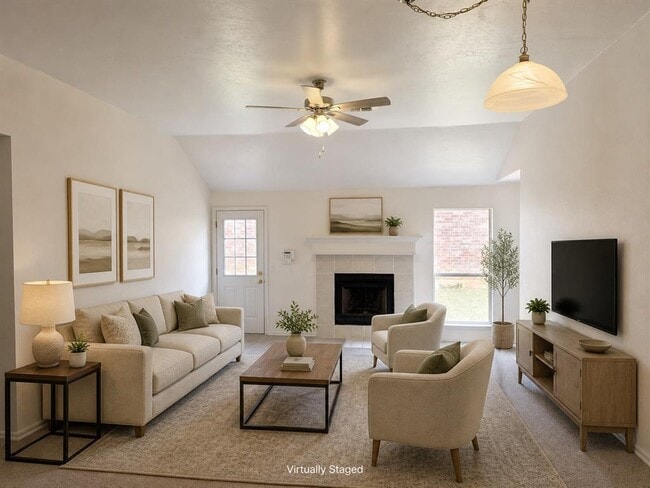 Foto del edificio - 2425 Cherry Ln