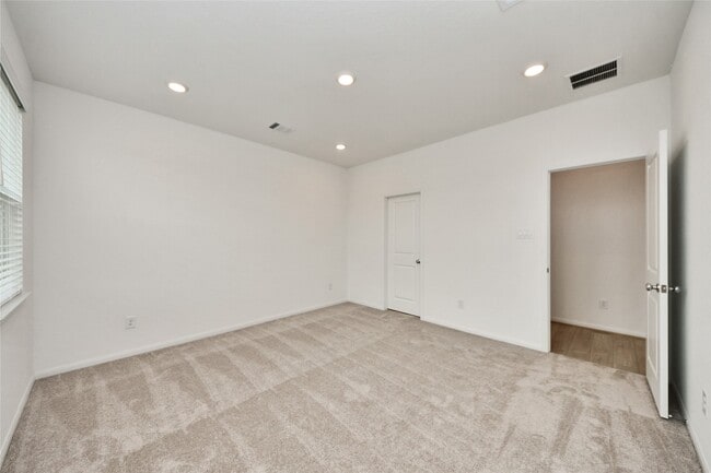 Foto del edificio - 18010 Whitetail Run Ln