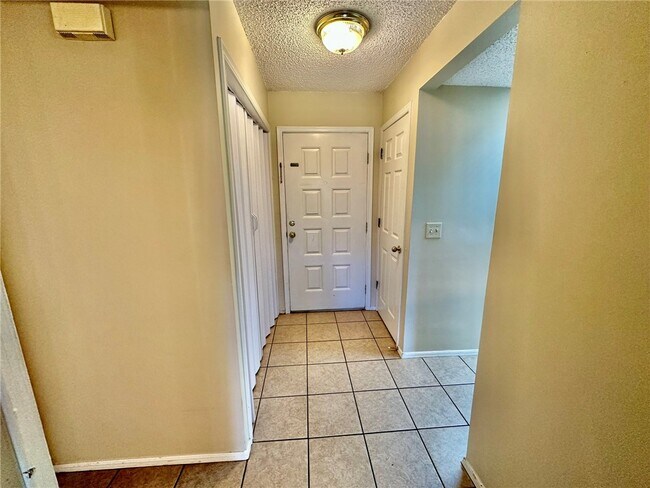 Foto del edificio - 1320 W Linden St