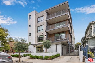 Building Photo - 5657 Virginia Ave